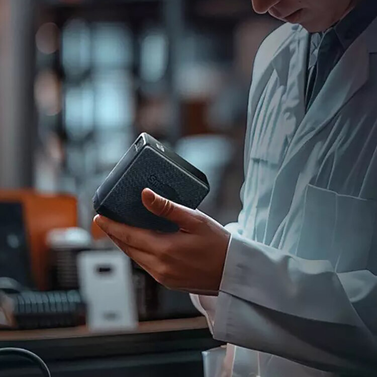 Аккумулятор SmallRig NP-F970 Type-C 36W 75.65Wh Оранжевый Аккумулятор SmallRig NP-F970 Type-C 36W 75.65Wh Оранжевый