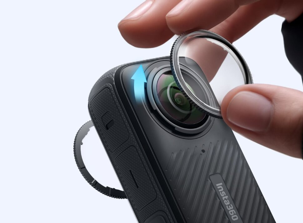 Панорамная экшн-камера Insta360 One X4 Панорамная экшн-камера Insta360 One X4
