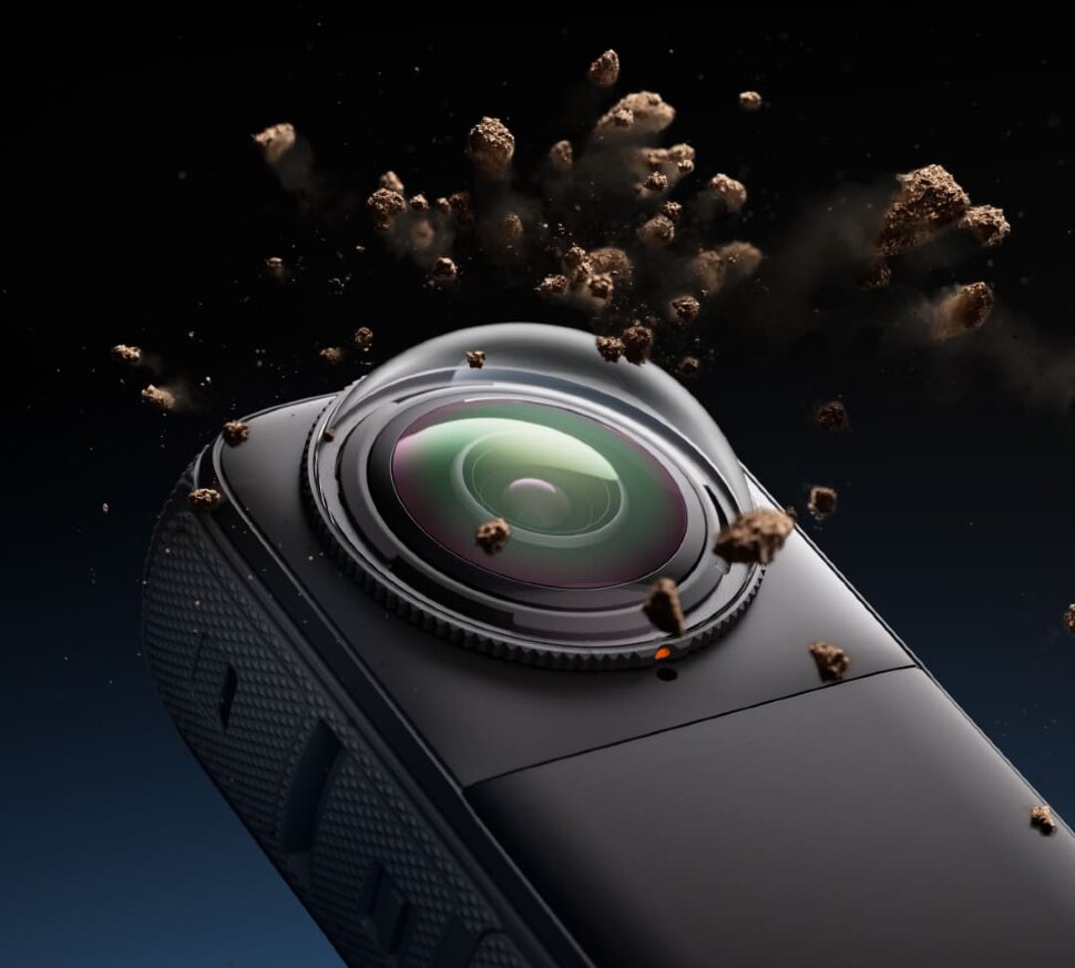 Панорамная экшн-камера Insta360 One X4 Панорамная экшн-камера Insta360 One X4