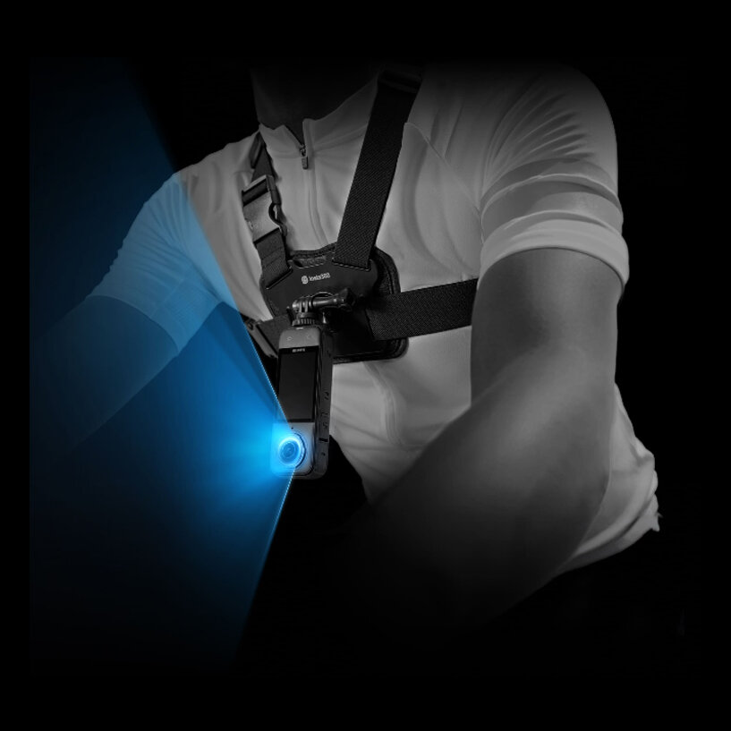 Панорамная экшн-камера Insta360 One X4 Панорамная экшн-камера Insta360 One X4