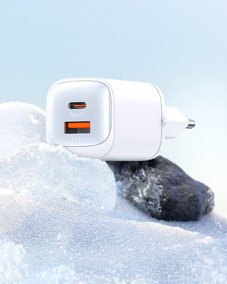 Сетевой адаптер Usams CC254 30W Dual Ports GaN Чёрный Сетевой адаптер Usams CC254 30W Dual Ports GaN Чёрный