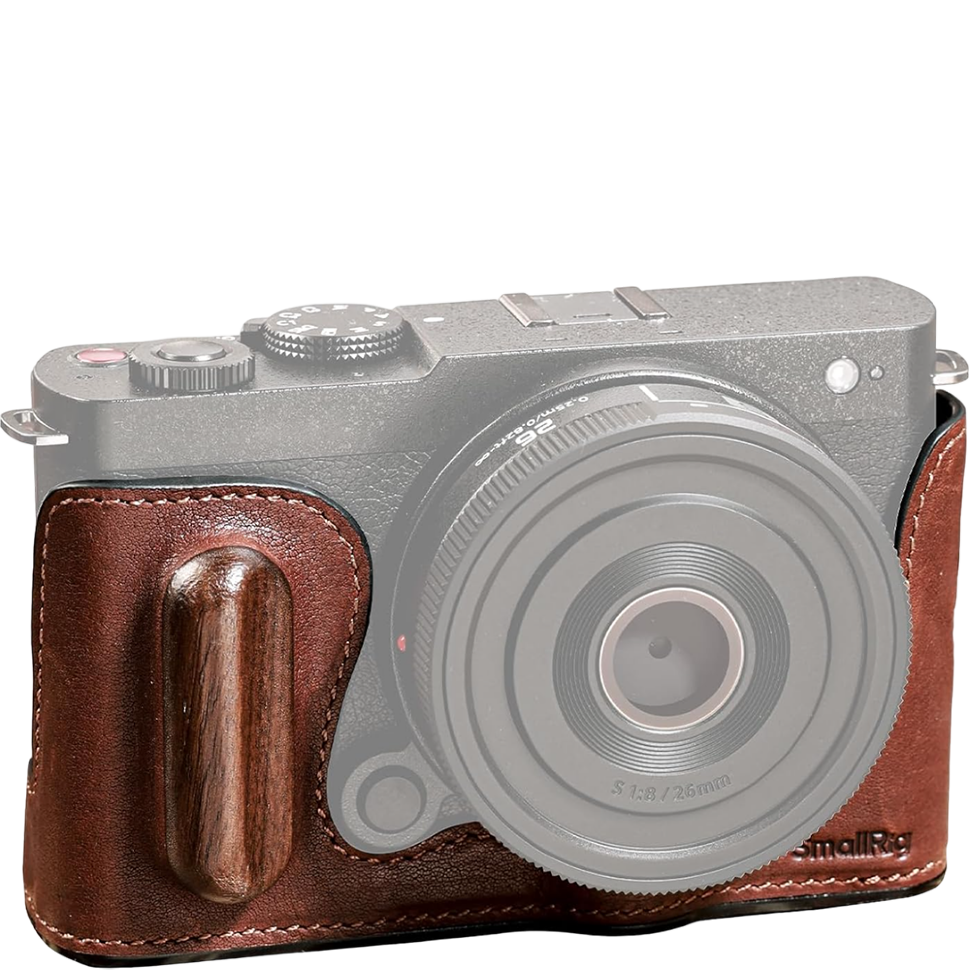Чехол SmallRig 4703 Leather Half Case для Panasonic LUMIX S9 Чехол SmallRig 4703 Leather Half Case для Panasonic LUMIX S9