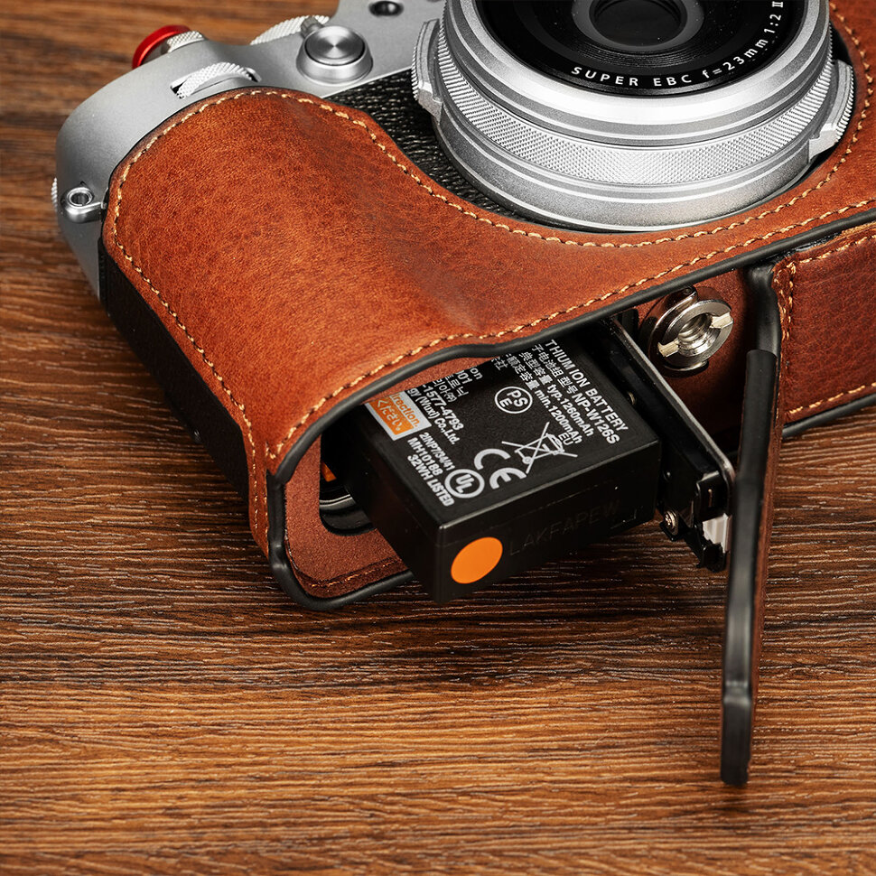 Чехол SmallRig Leather Half Case Kit для Fujifilm X100VI Коричневый Чехол SmallRig Leather Half Case Kit для Fujifilm X100VI Коричневый