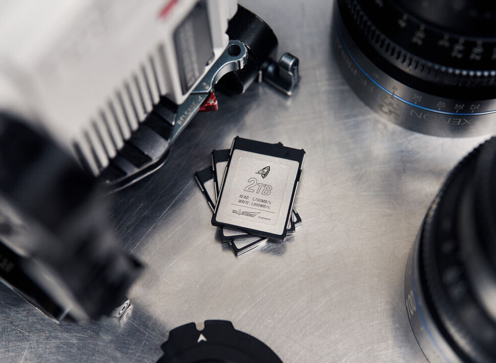 Карта памяти Exascend Archon CFexpress Type-B 2TB Карта памяти Exascend Archon CFexpress Type-B 2TB