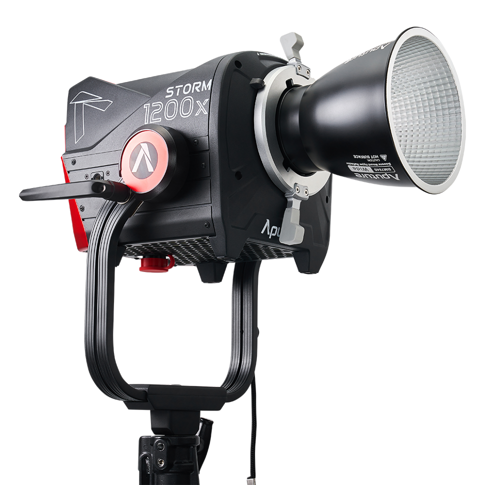 Осветитель Aputure STORM 1200X