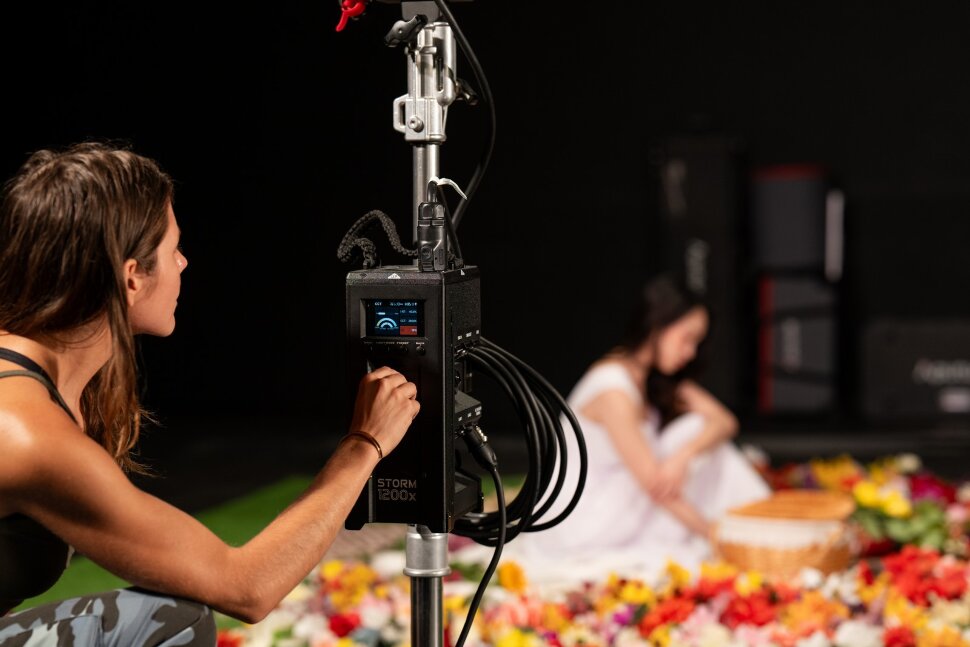 Осветитель Aputure STORM 1200X Осветитель Aputure STORM 1200X