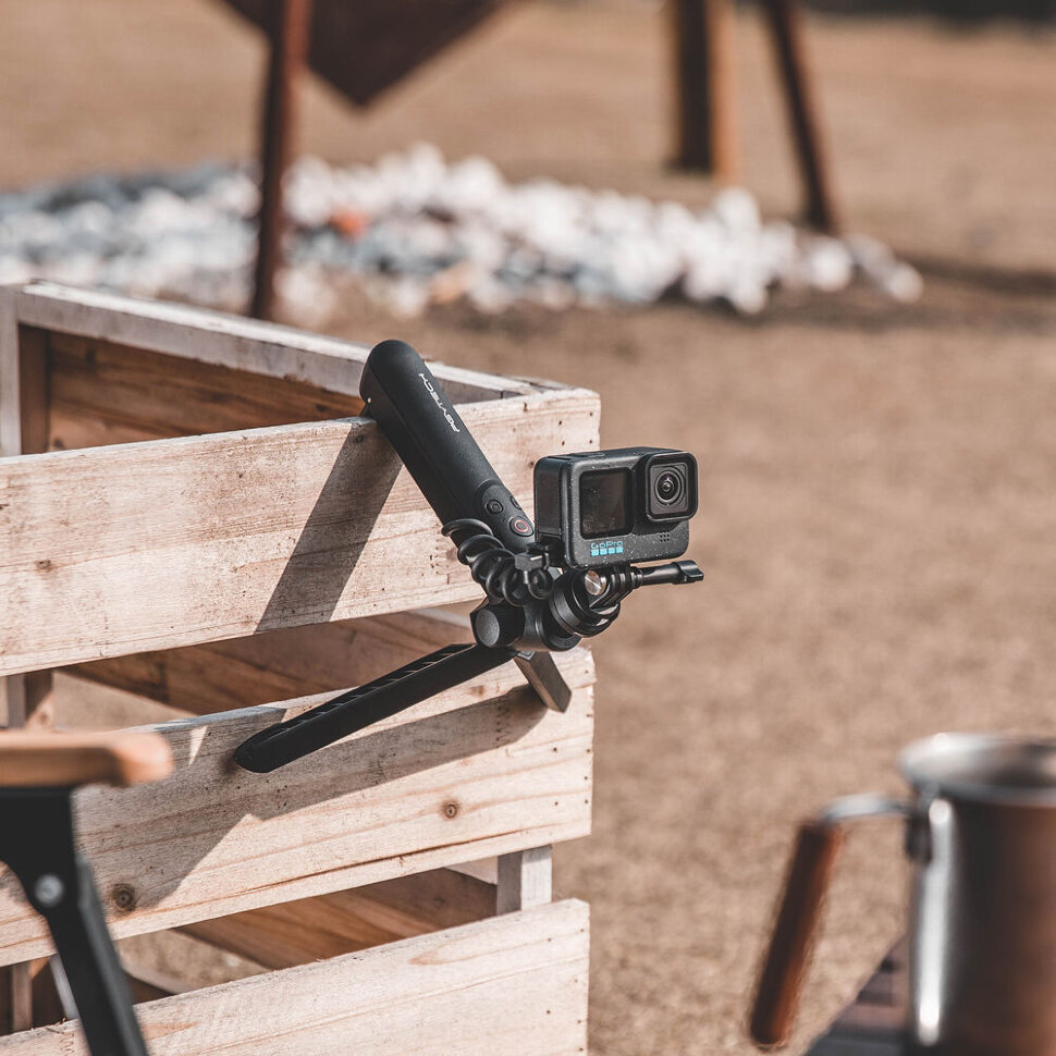 Штатив - монопод PGYTECH CapLock MantisPod Power для Insta360 Штатив - монопод PGYTECH CapLock MantisPod Power для Insta360