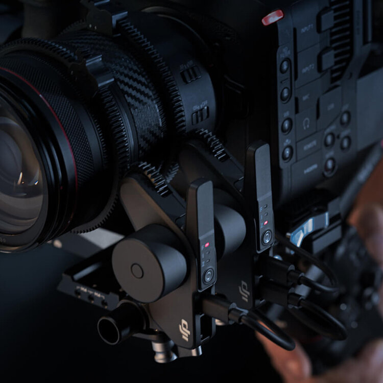 Стабилизатор DJI RS 4 Pro Стабилизатор DJI RS 4 Pro