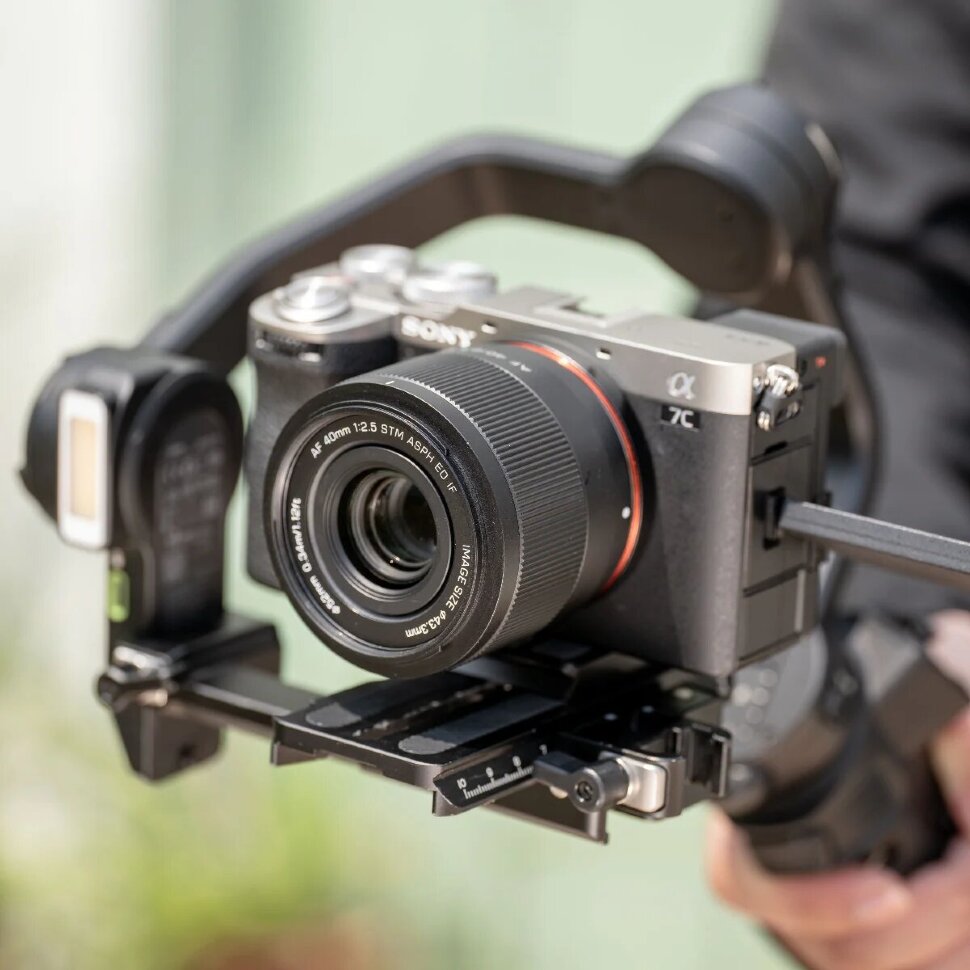 Объектив Viltrox Air AF 40mm F2.5 E-mount Объектив Viltrox Air AF 40mm F2.5 E-mount