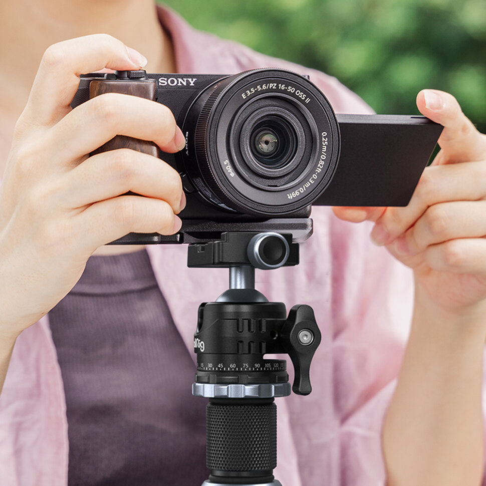 Клетка SmallRig 4949 HawkLock для Sony ZV-E10 II Клетка SmallRig 4949 HawkLock для Sony ZV-E10 II