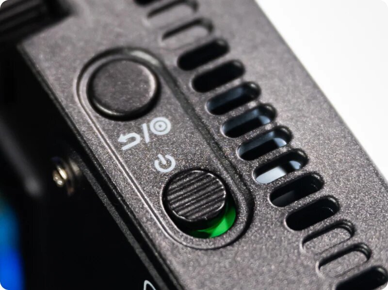 Осветитель amaran Ace 25c Белый Осветитель amaran Ace 25c Белый