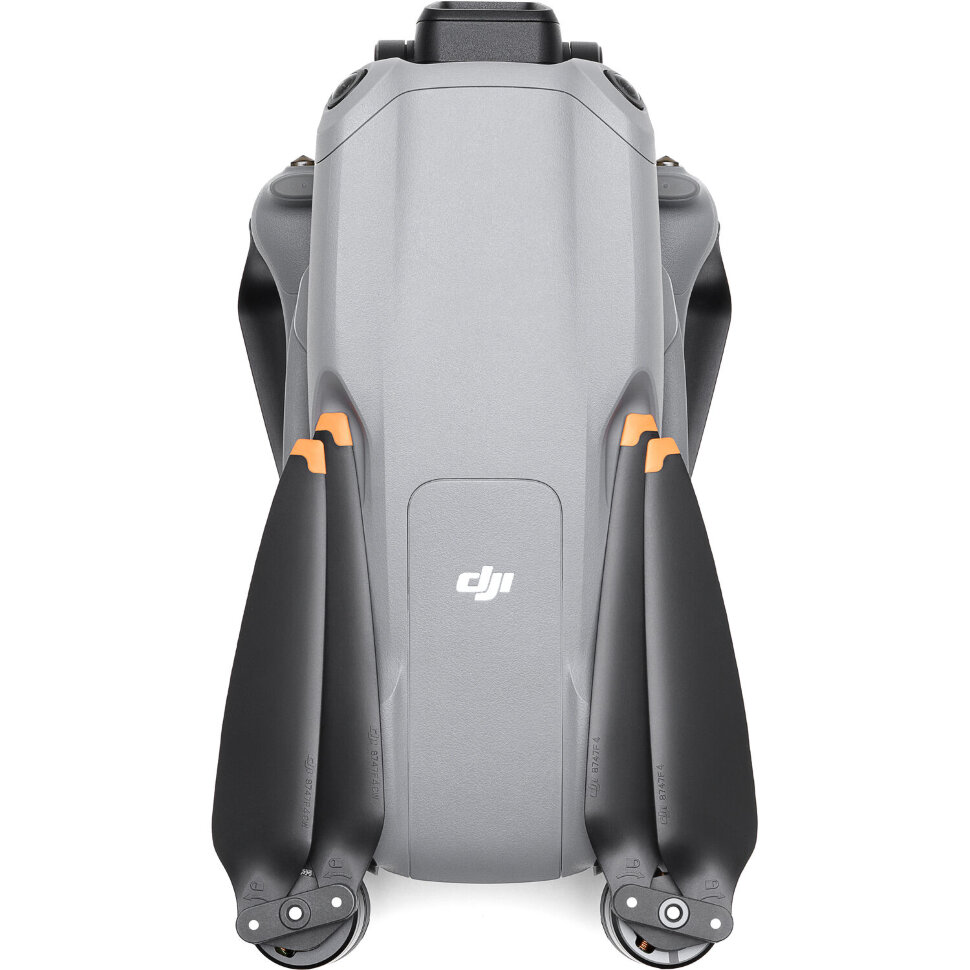 Квадрокоптер DJI Air 3 Fly More Combo (DJI RC-N2) Квадрокоптер DJI Air 3 Fly More Combo (DJI RC-N2)