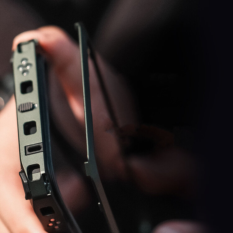 Чехол Tilta Khronos для iPhone 16 Pro Зелёный Чехол Tilta Khronos для iPhone 16 Pro Зелёный