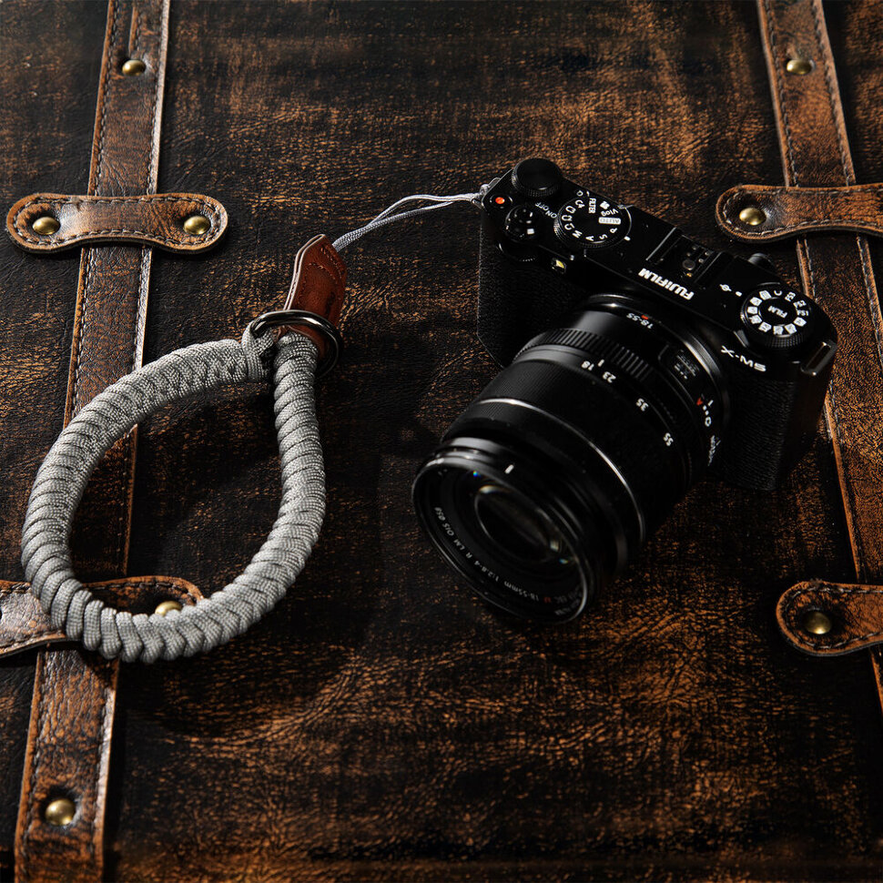 Ремешок на запястье SmallRig 5055 Universal Braided Wristband Серый Ремешок на запястье SmallRig 5055 Universal Braided Wristband Серый