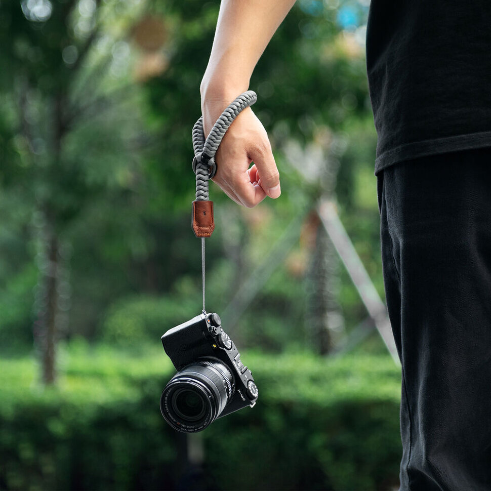 Ремешок на запястье SmallRig 5055 Universal Braided Wristband Серый Ремешок на запястье SmallRig 5055 Universal Braided Wristband Серый