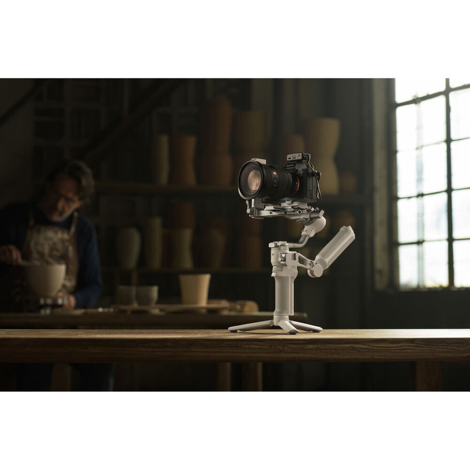 Стабилизатор DJI RS 4 Mini Combo Стабилизатор DJI RS 4 Mini Combo