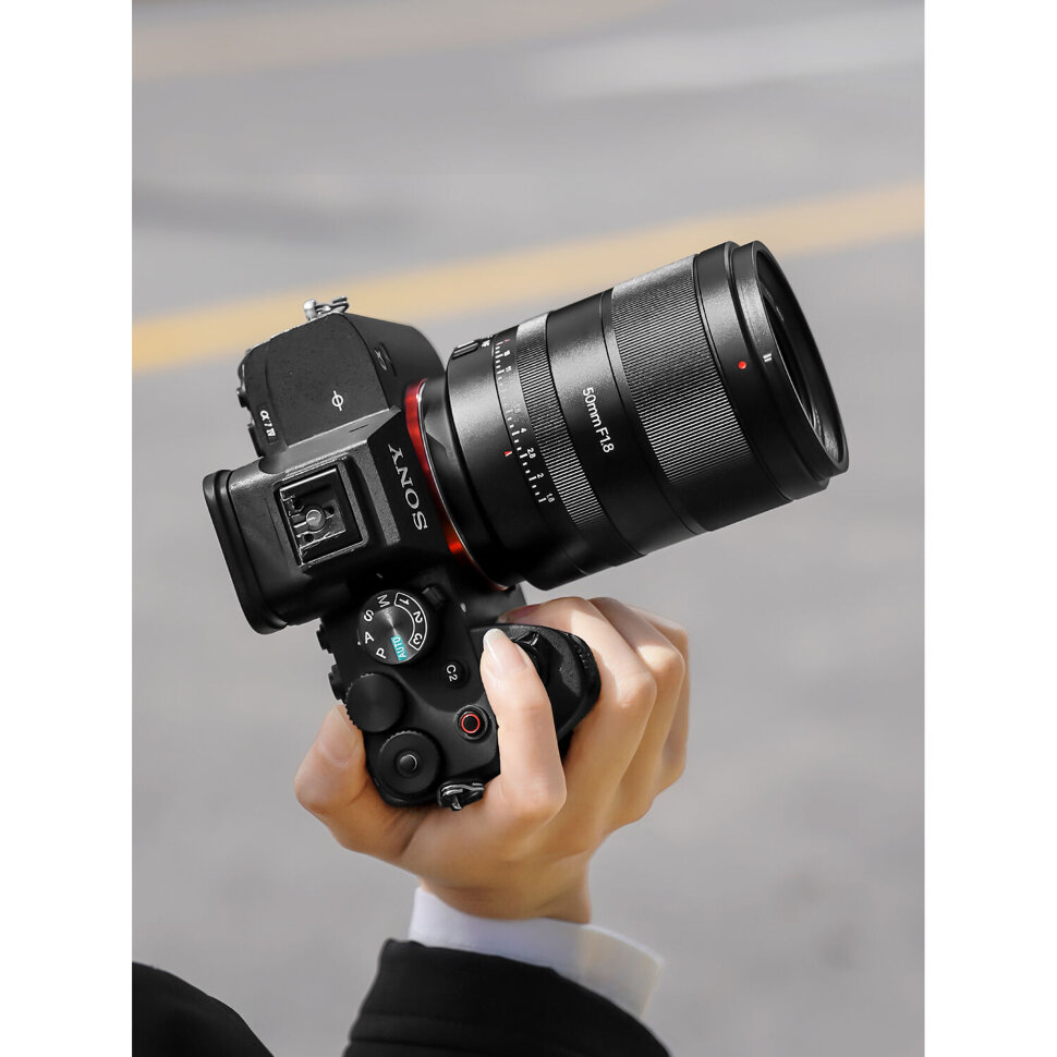 Объектив 7Artisans 50mm F1.8 AF L-Mount Объектив 7Artisans 50mm F1.8 AF L-Mount