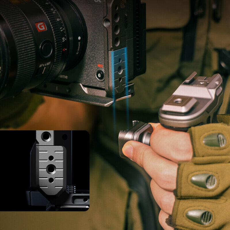 Клетка SmallRig 4772 HawkLock Half Cage для Sony FX3 / FX30 Клетка SmallRig 4772 HawkLock Half Cage для Sony FX3 / FX30