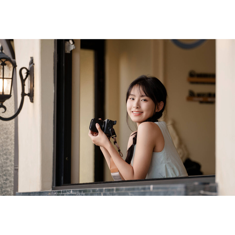 Объектив Viltrox Air AF 35mm F1.7 E-mount Объектив Viltrox Air AF 35mm F1.7 E-mount