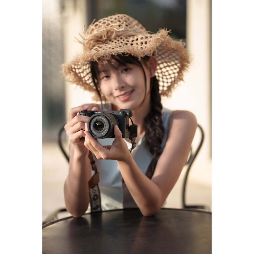 Объектив Viltrox Air AF 35mm F1.7 E-mount Объектив Viltrox Air AF 35mm F1.7 E-mount