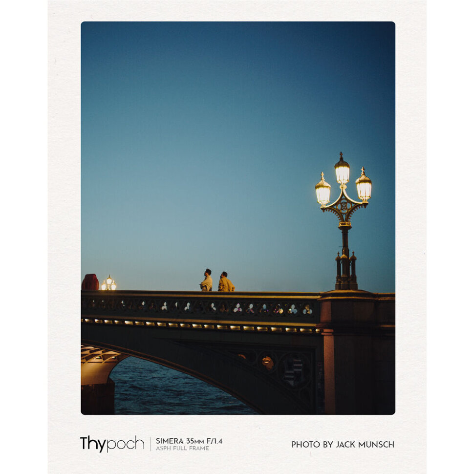 Объектив Thypoch Simera FF 35mm f1.4 RF-mount Серебро Объектив Thypoch Simera FF 35mm f1.4 RF-mount Серебро