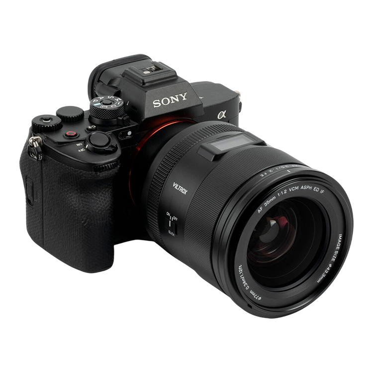 Объектив Viltrox AF 35mm F1.2 LAB FF E-mount Объектив Viltrox AF 35mm F1.2 LAB FF E-mount