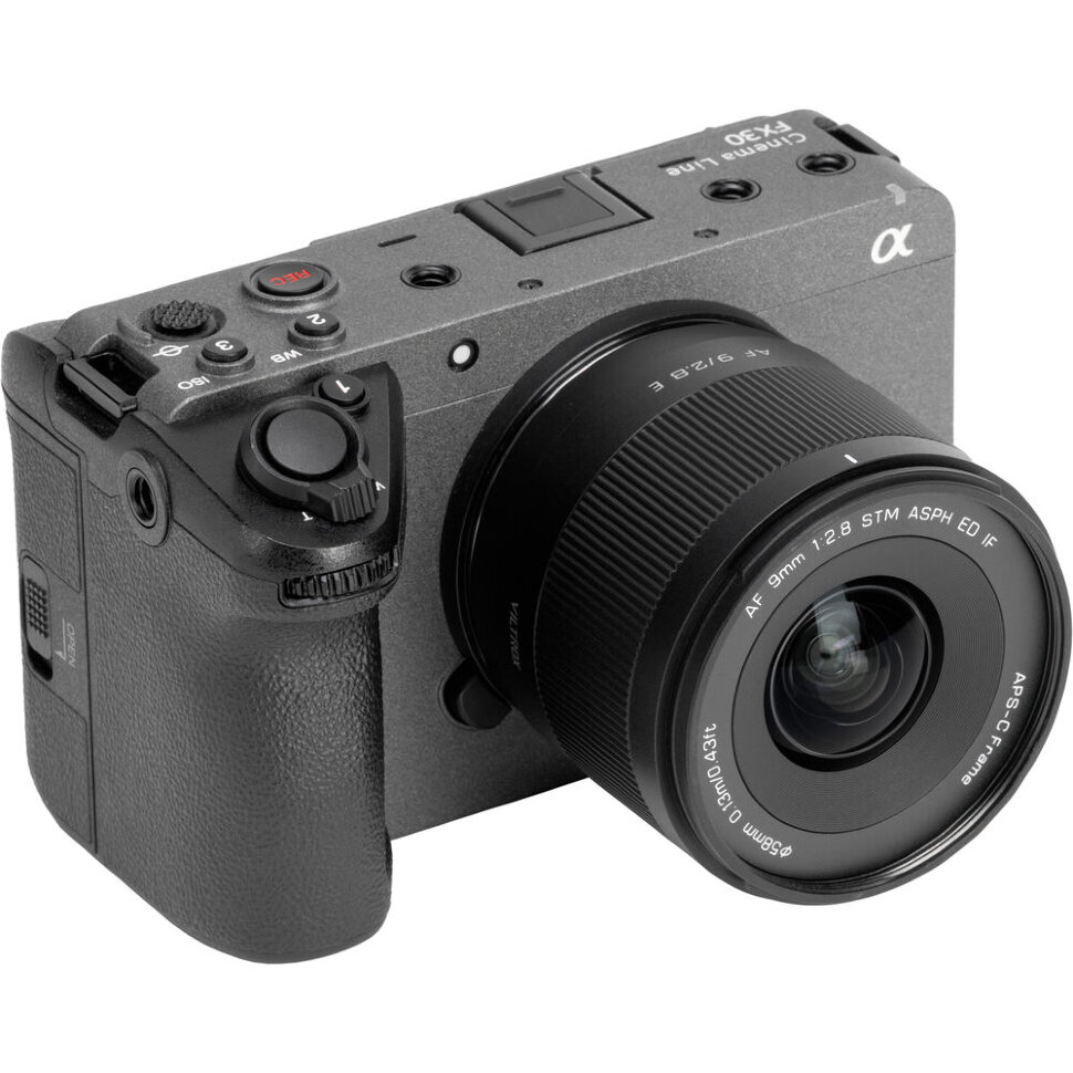 Объектив Viltrox Air AF 9mm F2.8 APS-C E-mount Объектив Viltrox Air AF 9mm F2.8 APS-C E-mount