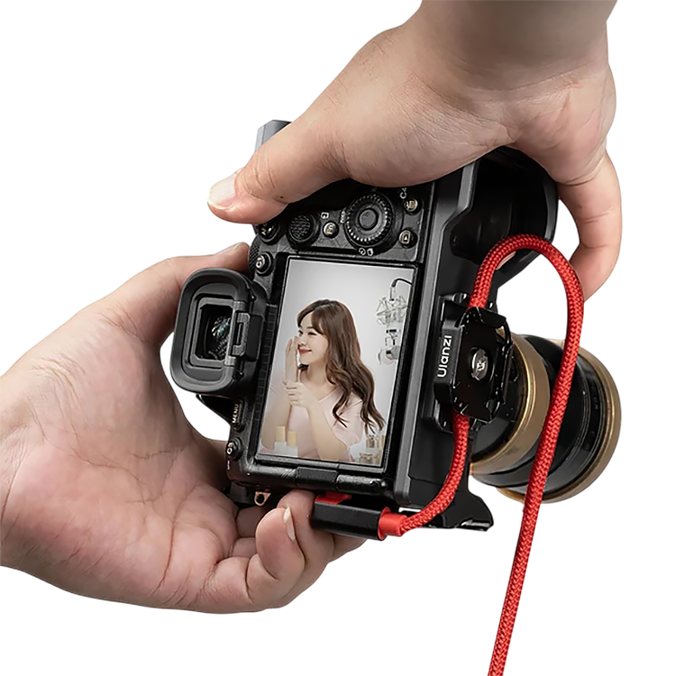 Быстросъёмная площадка Ulanzi UKA10 Uka с фиксатором кабеля Быстросъёмная площадка Ulanzi UKA10 Uka с фиксатором кабеля