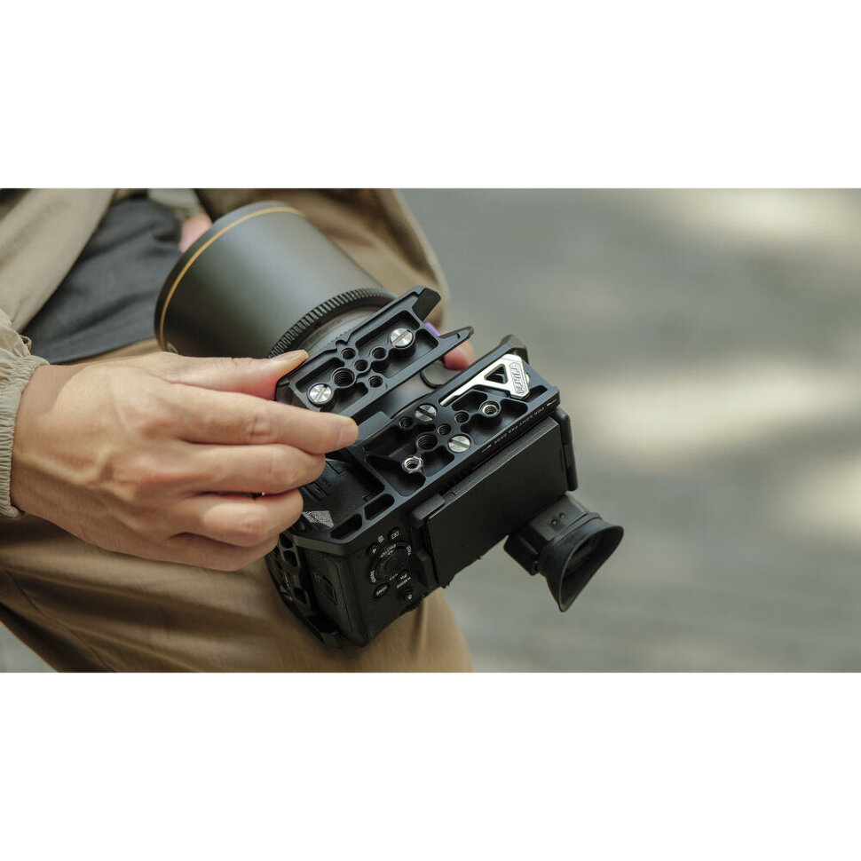 Клетка Tilta Base Kit для Sony FX2 Чёрная Клетка Tilta Base Kit для Sony FX2 Чёрная
