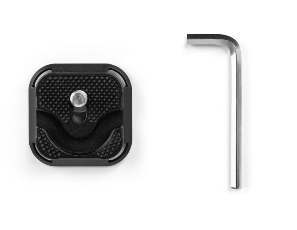 Быстросъёмная площадка Ulanzi UKA10 Uka с фиксатором кабеля Быстросъёмная площадка Ulanzi UKA10 Uka с фиксатором кабеля