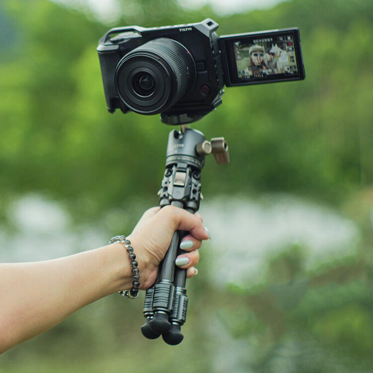 Клетка Tilta Base Kit для Canon R50 V Чёрная Клетка Tilta Base Kit для Canon R50 V Чёрная