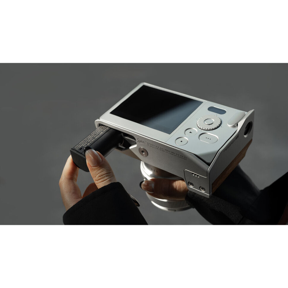 Площадка с рукояткой Tilta Wooden Grip для Sigma BF Серебро Площадка с рукояткой Tilta Wooden Grip для Sigma BF Серебро