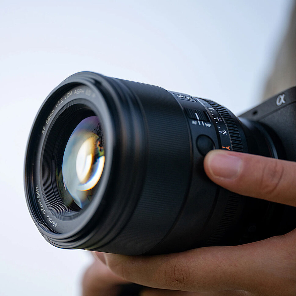 Объектив Viltrox AF 56mm F1.2 Pro APS-C E-mount Объектив Viltrox AF 56mm F1.2 Pro APS-C E-mount
