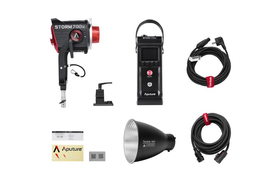 Осветитель Aputure STORM 700x Осветитель Aputure STORM 700x