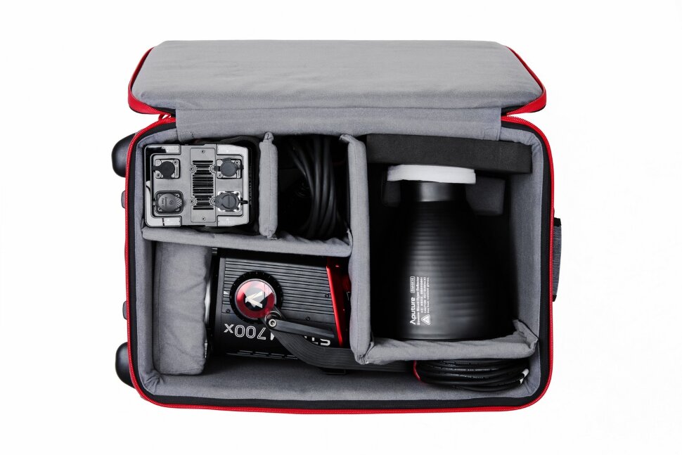 Осветитель Aputure STORM 700x Осветитель Aputure STORM 700x