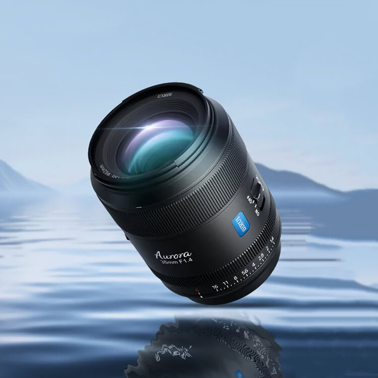 Объектив Sirui Aurora 35mm F1.4 FF AF X-mount Объектив Sirui Aurora 35mm F1.4 FF AF X-mount