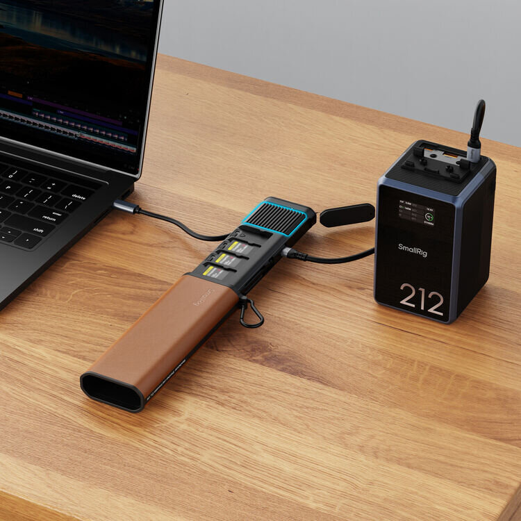 Кейс - картридер SmallRig 4532 Multifunctional Card Reader & Storage Case (CFexpress Type B) Кейс - картридер SmallRig 4532 Multifunctional Card Reader & Storage Case (CFexpress Type B)