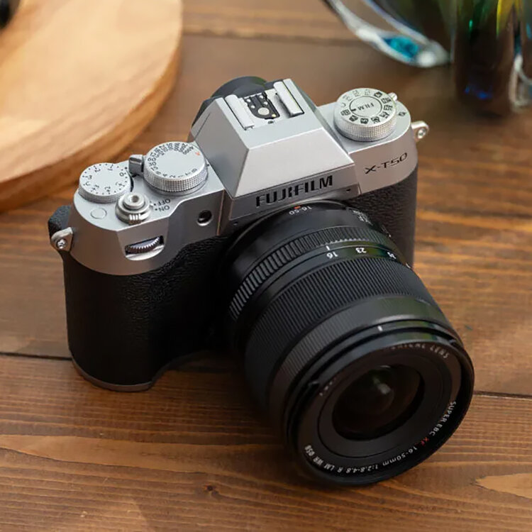 Беззеркальная камера Fujifilm X-T50 Kit Тёмное серебро (XC 15-45mm f/3.5-5.6 OIS PZ) Беззеркальная камера Fujifilm X-T50 Kit Тёмное серебро (XC 15-45mm f/3.5-5.6 OIS PZ)