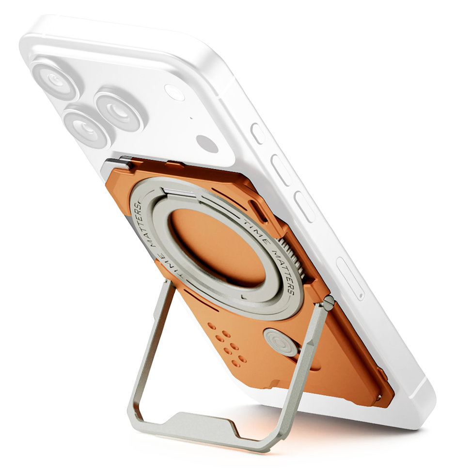 Задняя панель Tilta Khronos Backplate для iPhone 17 Pro Оранжевая Задняя панель Tilta Khronos Backplate для iPhone 17 Pro Оранжевая