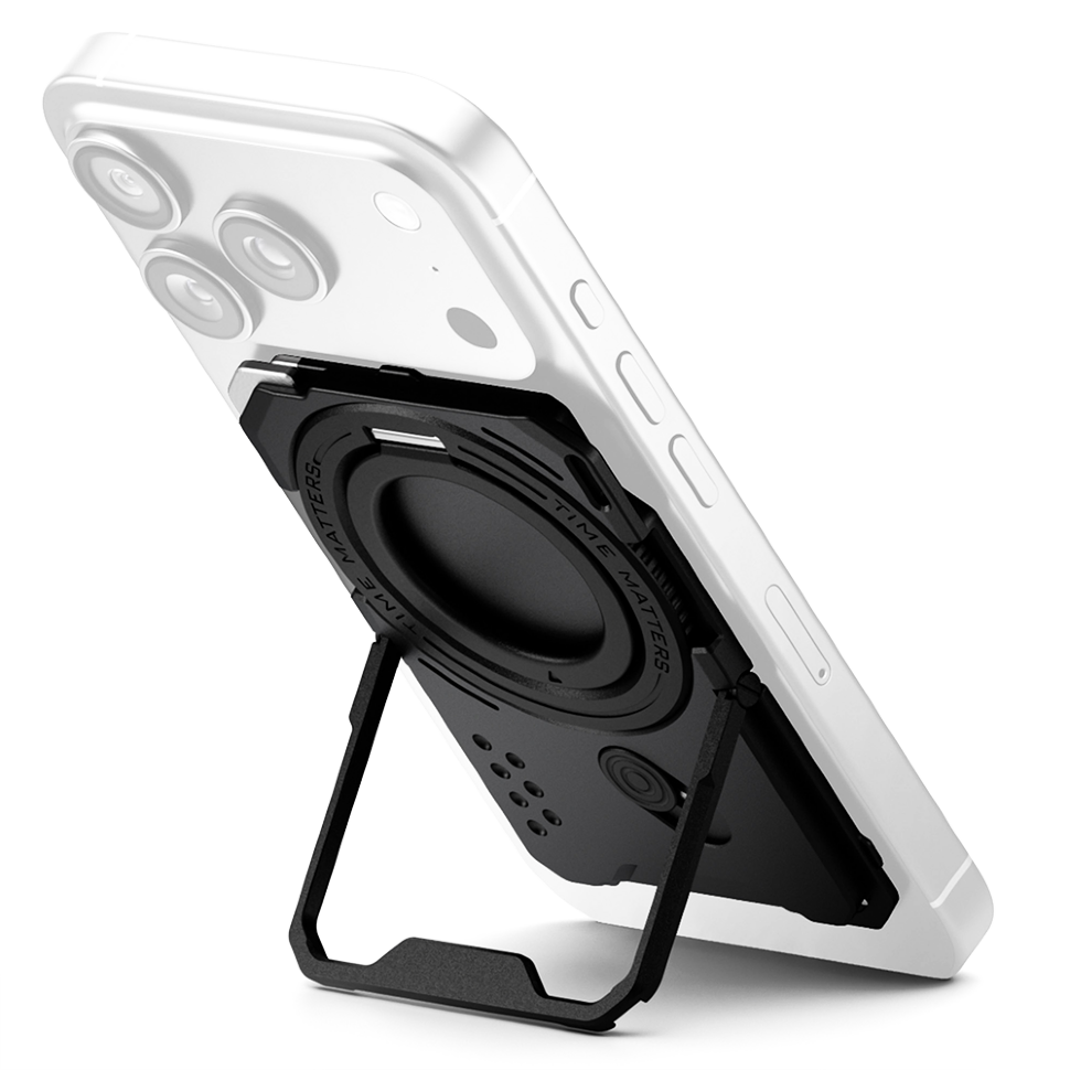 Задняя панель Tilta Khronos Backplate для iPhone 17 Pro Чёрная Задняя панель Tilta Khronos Backplate для iPhone 17 Pro Чёрная