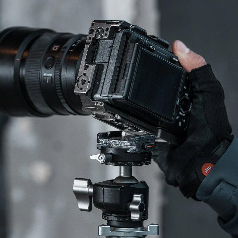 Быстросъёмное крепление PGYTECH Arca-Type Quick Release Clamp & Plate V2 Быстросъёмное крепление PGYTECH Arca-Type Quick Release Clamp & Plate V2