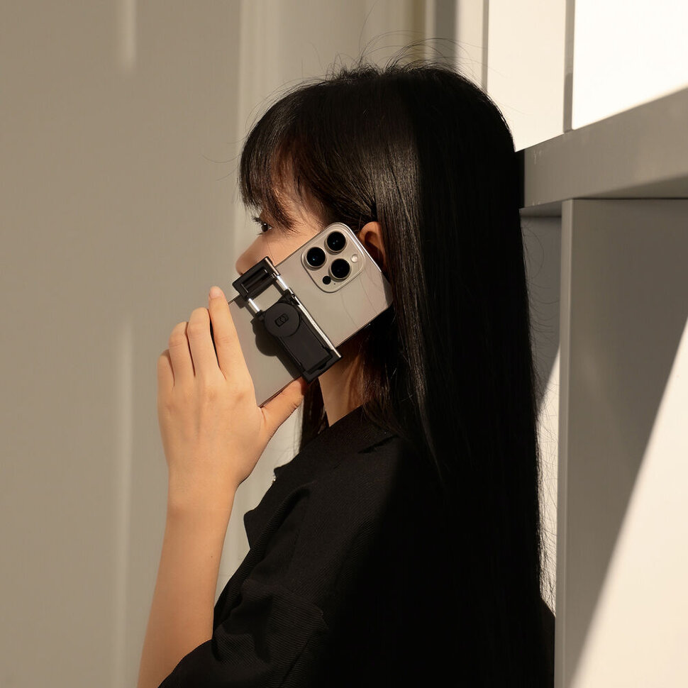 Штатив Ulanzi TT23 с автоматическим отслеживанием Штатив Ulanzi TT23 с автоматическим отслеживанием