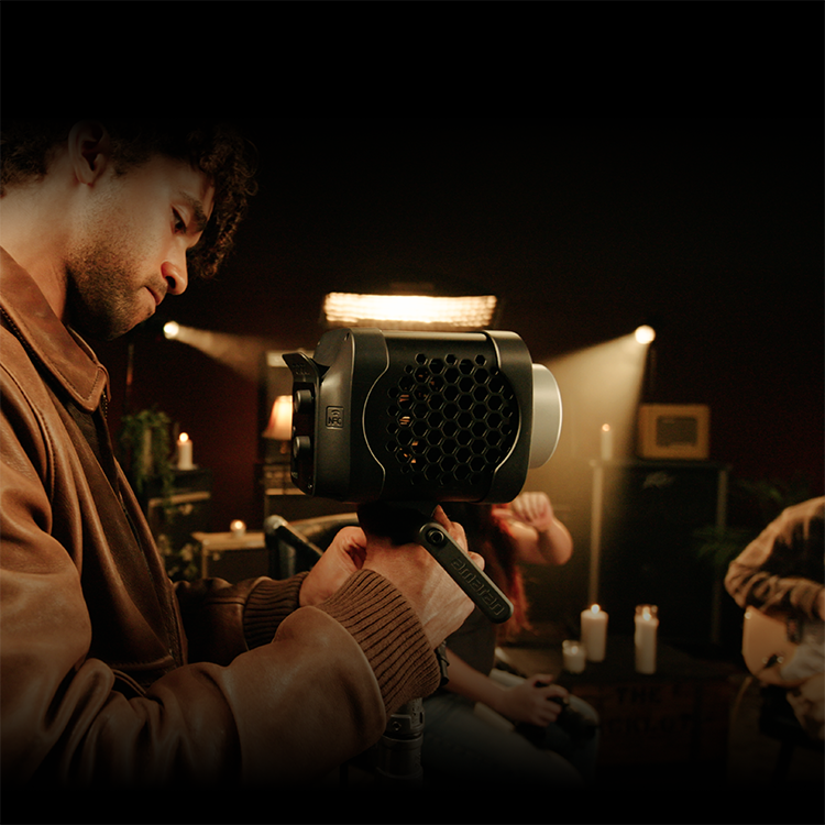 Осветитель amaran Halo 300x Осветитель amaran Halo 300x