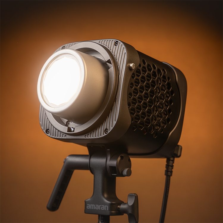 Осветитель amaran Halo 300x Осветитель amaran Halo 300x