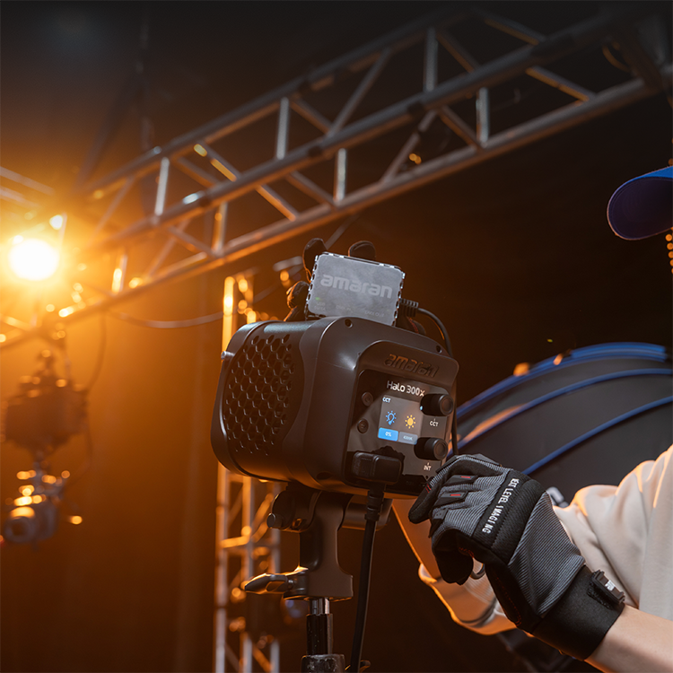 Осветитель amaran Halo 300x Осветитель amaran Halo 300x