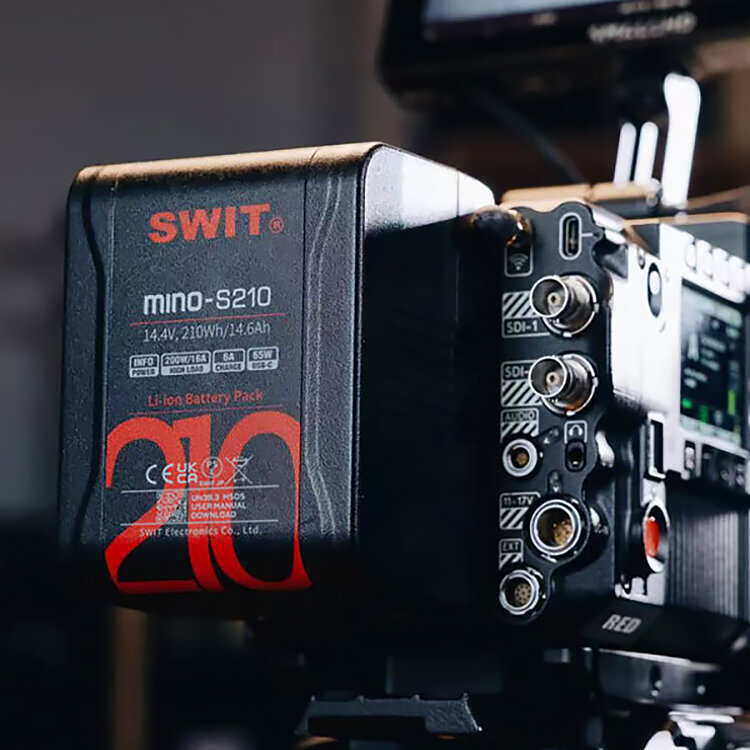 Аккумулятор SWIT MINO-S210 Pocket V-mount 210Wh Аккумулятор SWIT MINO-S210 Pocket V-mount 210Wh