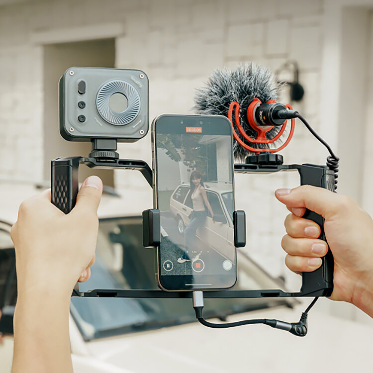 Клетка SmallRig IG-01 IntegraGrip для смартфона Клетка SmallRig IG-01 IntegraGrip для смартфона