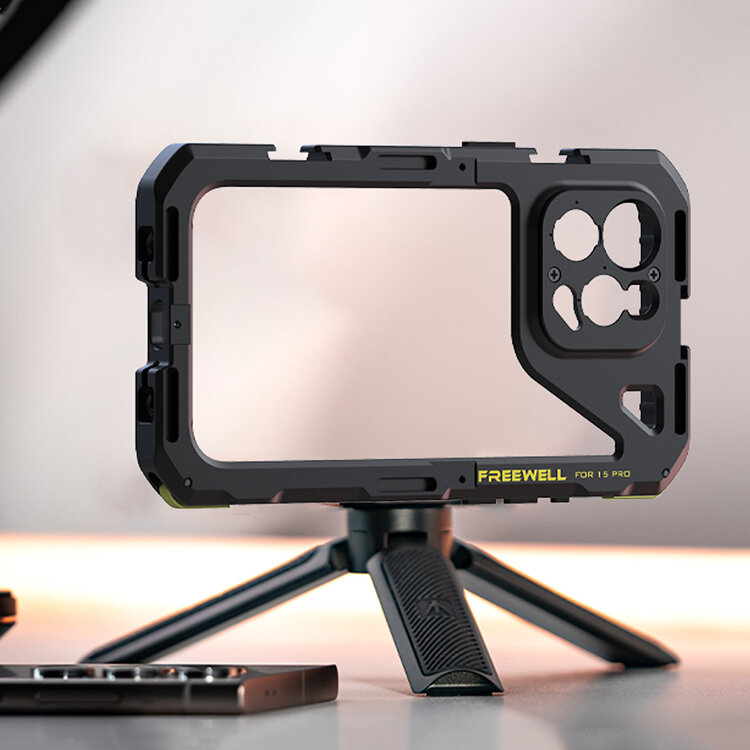 Клетка Freewell Genius Rig Basic для iPhone 17 Pro Max (VND 1-5 stops) Клетка Freewell Genius Rig Basic для iPhone 17 Pro Max (VND 1-5 stops)