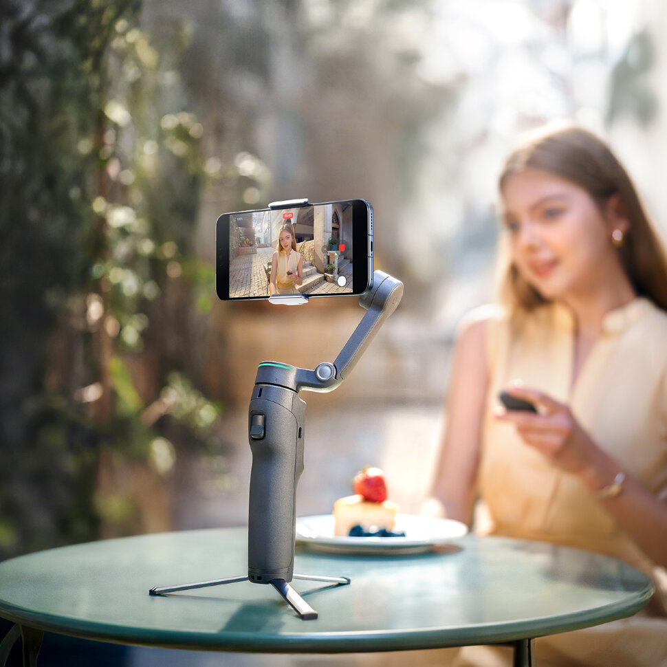 Стабилизатор DJI Osmo Mobile 8P Combo Стабилизатор DJI Osmo Mobile 8P Combo
