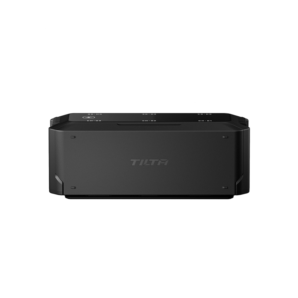 2 аккумулятора NP-F970 + зарядное устройство Tilta Foldable Charging Station 6 channel 2 аккумулятора NP-F970 + зарядное устройство Tilta Foldable Charging Station 6 channel